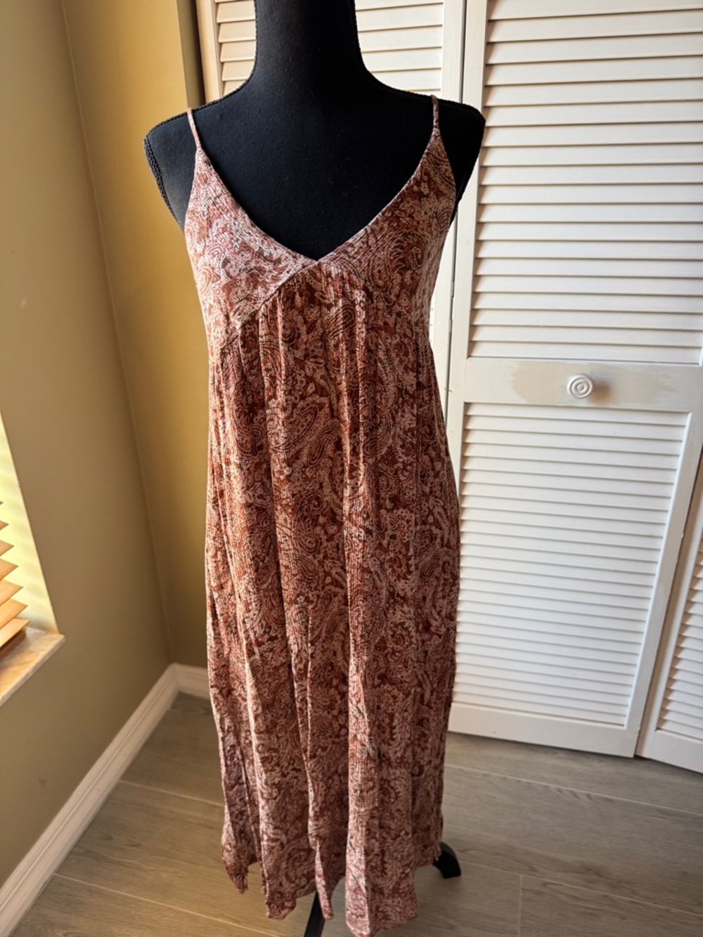 Brown Paisley Spaghetti-Strap Maxi Dress